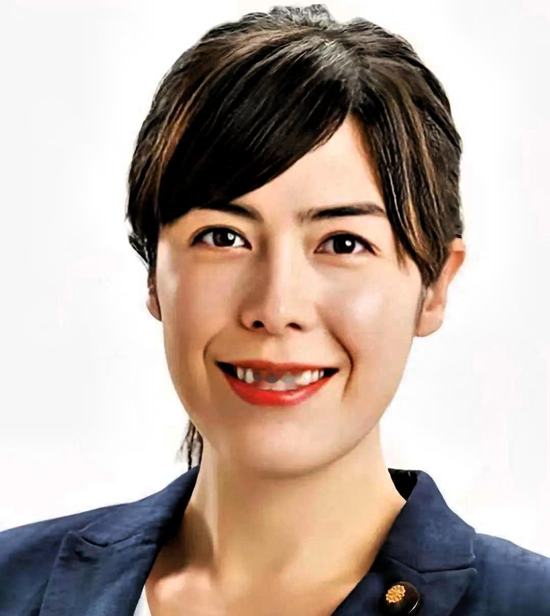 小野田纪美跳出来替高市早苗擦屁股了。
她说中国老是用经济当成武器。

这话听得人