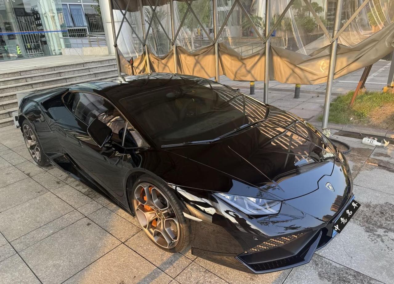 兰博基尼 Huracan 16款 LP600-4限量版 行驶1.5万公里摩托车改
