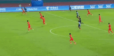 印度队的反击[灵光一闪]，有谁的味道？[捂脸]速度惊人的边锋，关键是射的太完美了