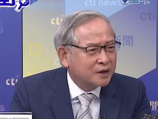 台湾知名人士林郁方：“我实在看不懂大陆造那么多武器装备，造那么多航母干什么，还频
