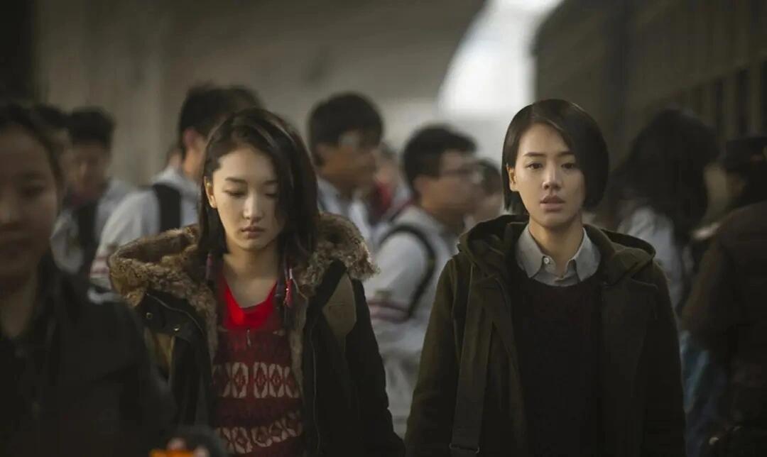 周冬雨十年后给安生写信周冬雨让安生祝自己好运常来我们七月与安生就这样稳稳的幸福两