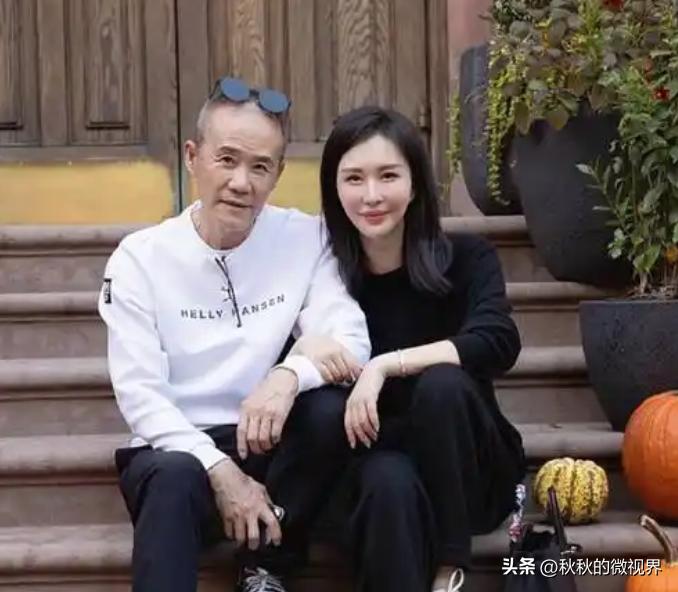 王石和刘晓庆都是喜欢找年纪小的，
为什么社会对这事儿会分别对待呢？


爱做笨笨