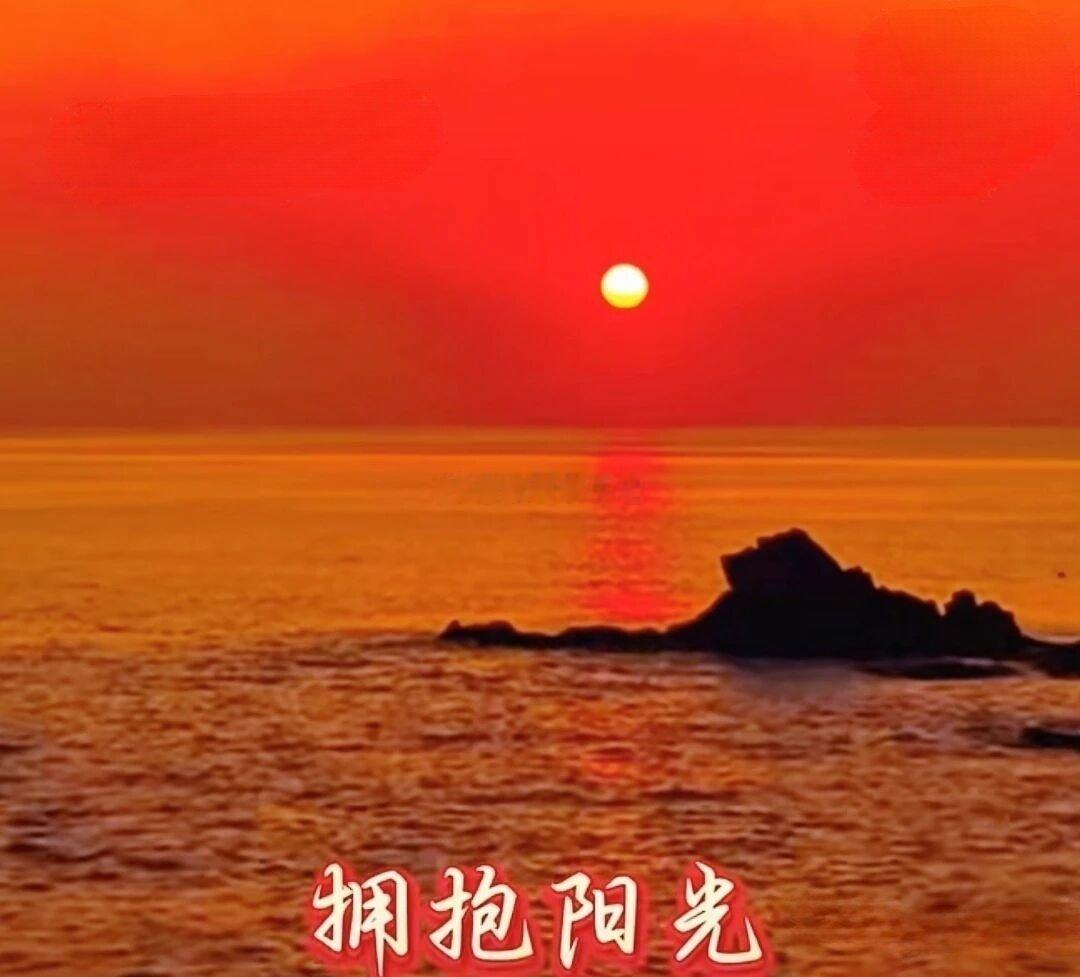 昨天让大家减仓踩的节奏是对的，虽然昨天盘面似乎一切正常，但让我隐隐约约感觉不对劲