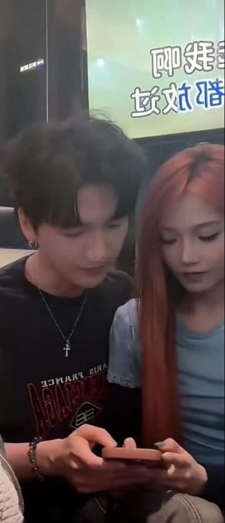 716男团确实乱，但是女生娇妹也是数一数2的乱，太恶心了，跟交际花一样，晓亮、小