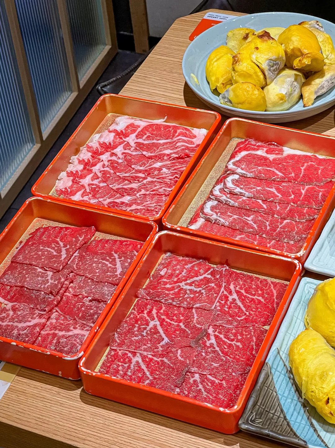 广州这里三文鱼山姆甜品任吃！！多到数不过来