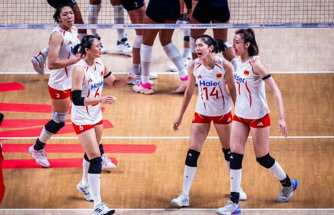 2026世界女排联赛 祝贺中国女排🇨🇳以3-2力克美国女排🇺🇸晋级四强，