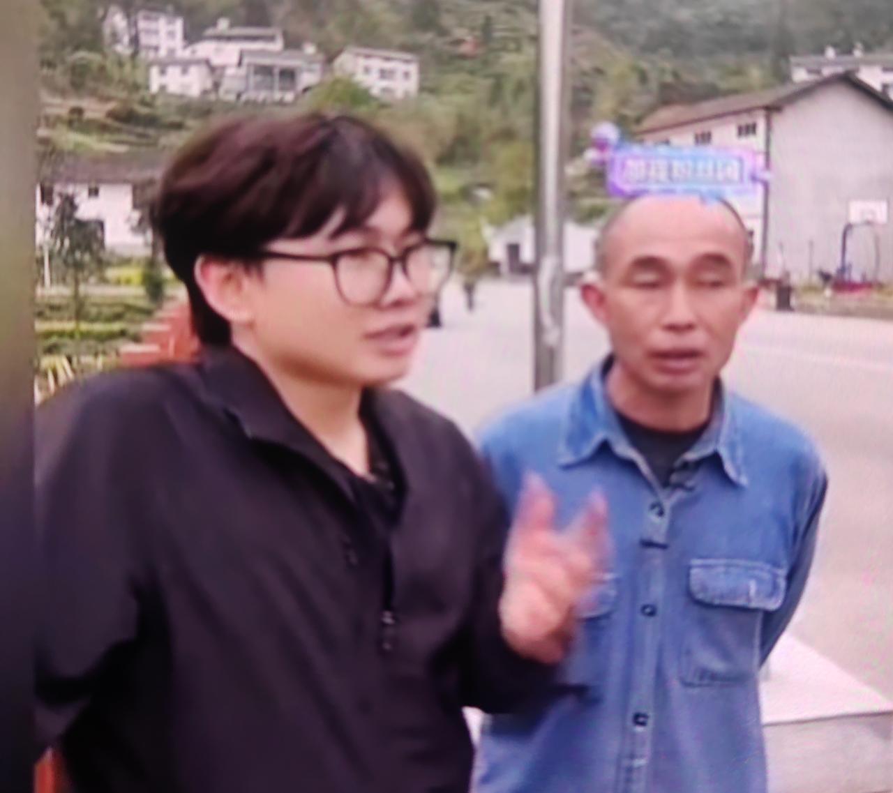 为何网红子安（子安环球旅行）的父亲注册了六七个抖音号，关注儿子多年却不敢主动联系