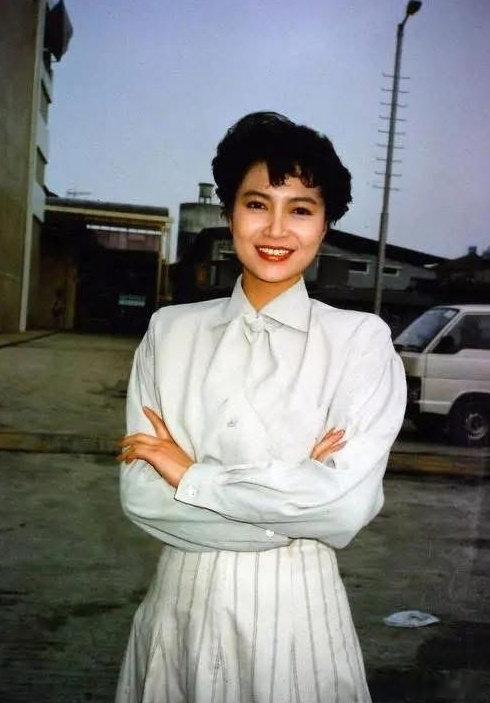 演员陈敏儿去世廖启智太太陈敏儿去世 据港媒，香港演员、廖启智的太太陈敏儿今日因病