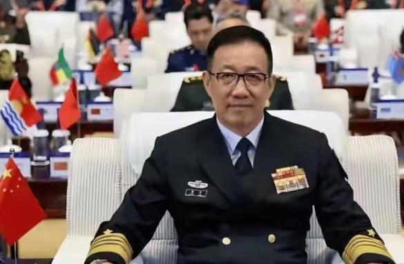 不陪你们玩了！新加坡香会开幕，中国防长的座位始终空缺
 
5月29号的新加坡，香