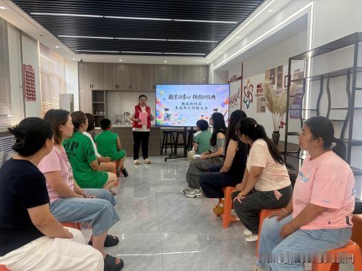 拼图识诗词 国学润童心｜万柏林区朝北街社区开展趣味研学活动
 
为传承中华传统文