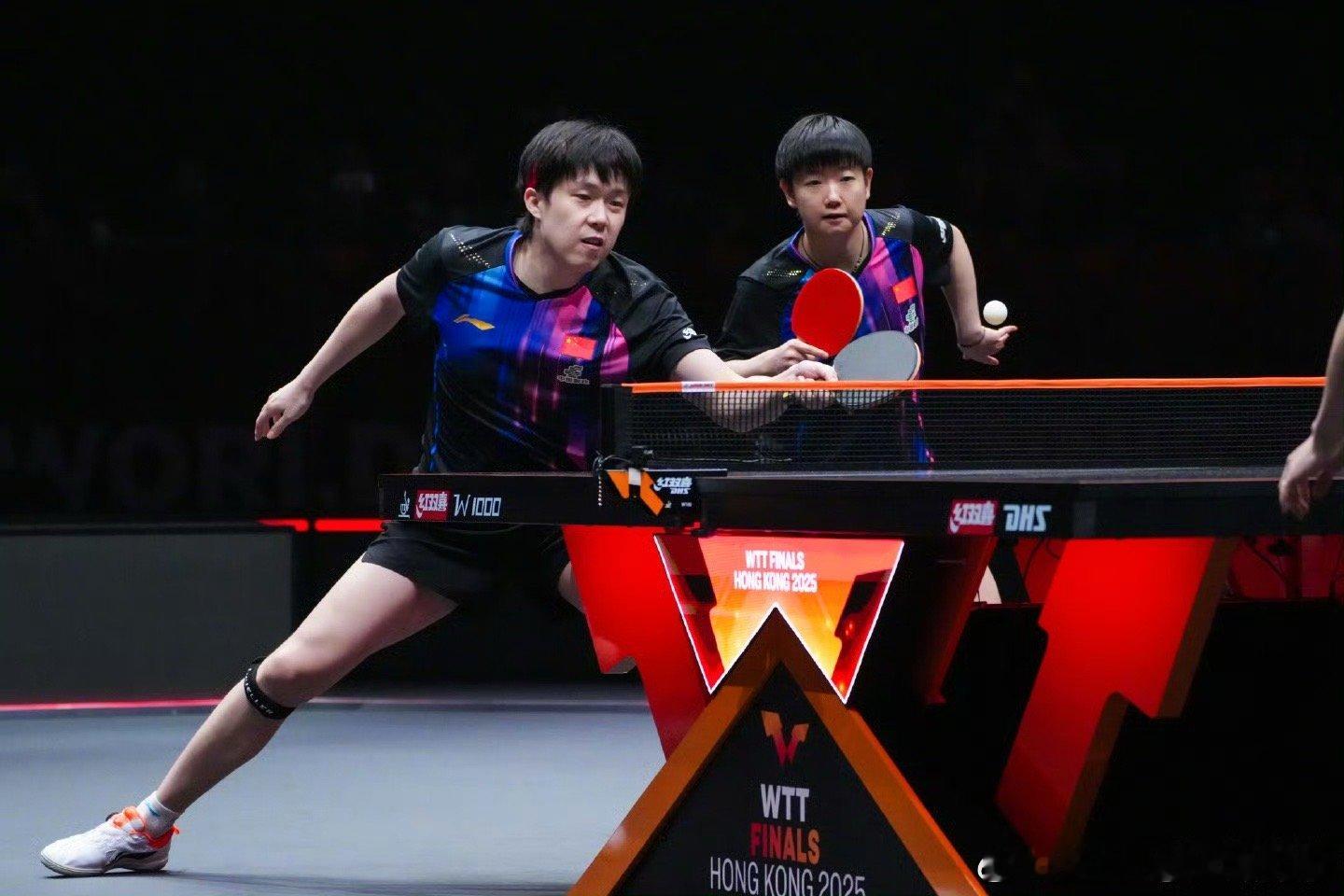 【】在12日进行的世界乒乓球职业大联盟（WTT）香港总决赛混双比赛中，   战胜