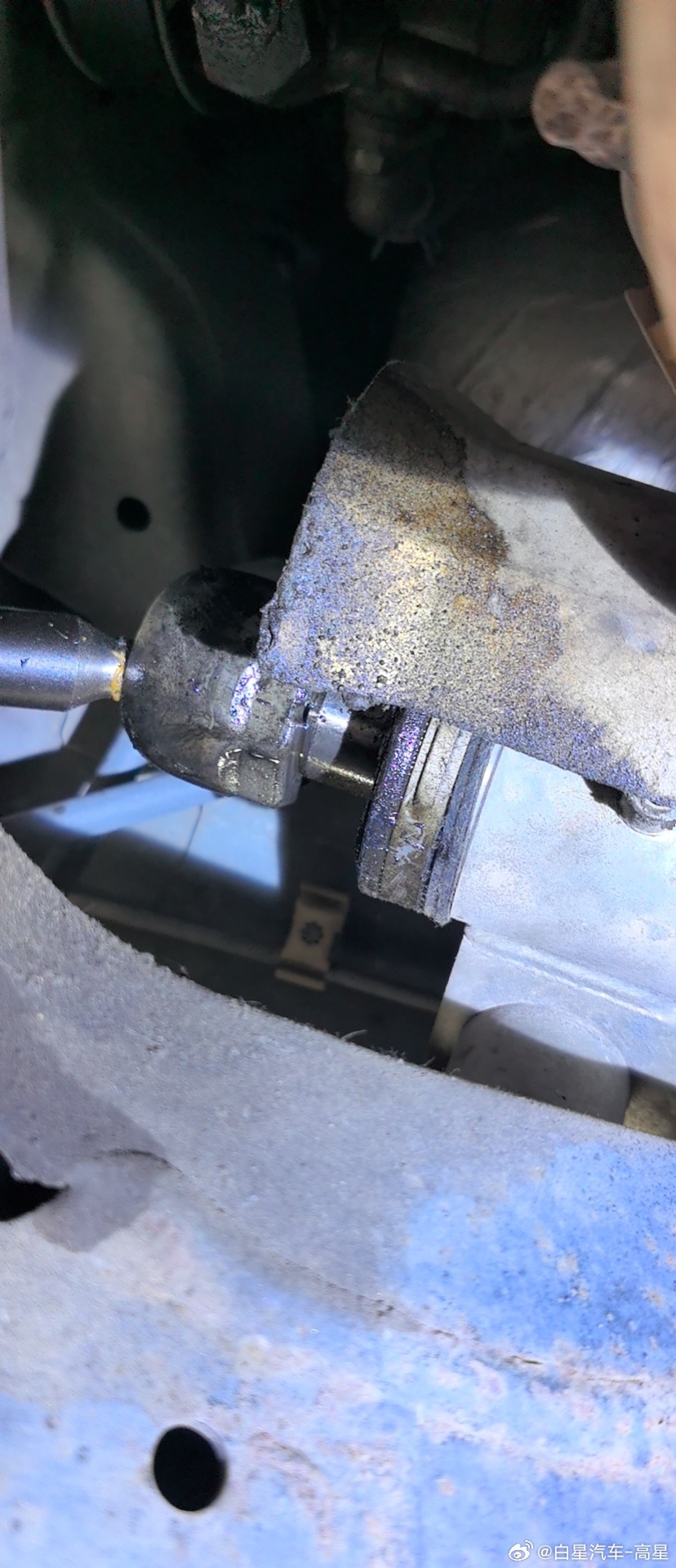 及时换套，保住方向机