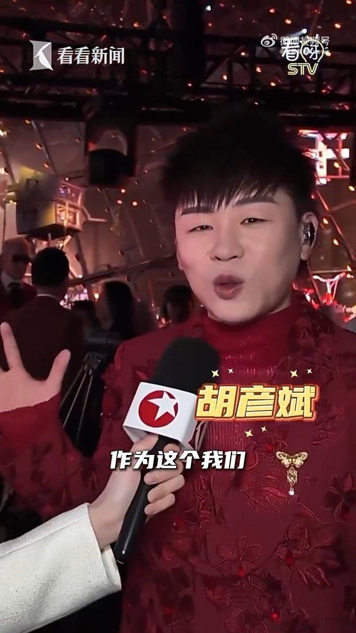 胡彦斌沪语歌开场 刷到胡彦斌沪语歌开场直接被带入戏，那个浓缩的淮海路街景也太精致