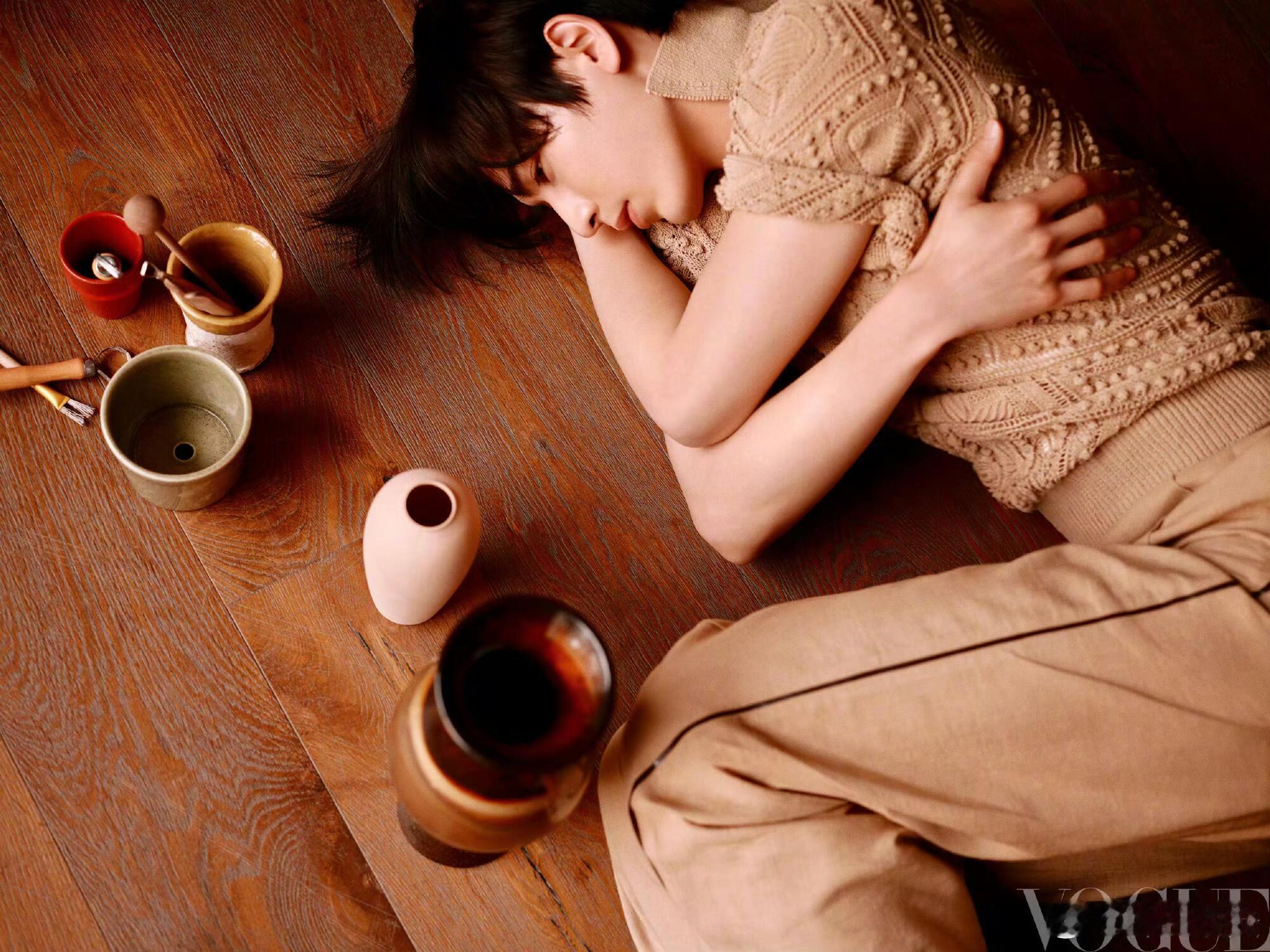 张凌赫  去年，最喜欢张凌赫这组杂志拍摄张凌赫｜ 