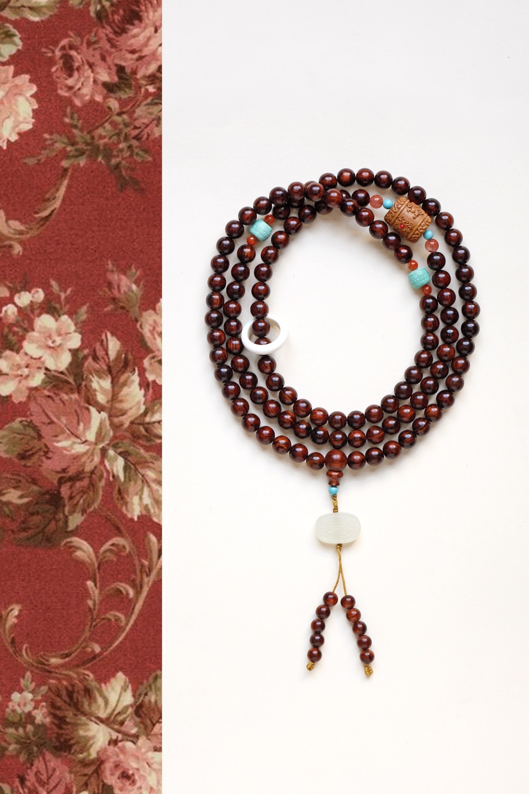 海黄 原创【洛兮】8mmx108颗聆听岁月走过的声音，盘珠静心、修养自身；喜欢在