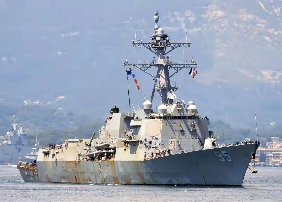 美国打伊朗感觉战斗力不行啊，和当年那个打伊拉克时美军相比拉垮太多了，这其实也简单