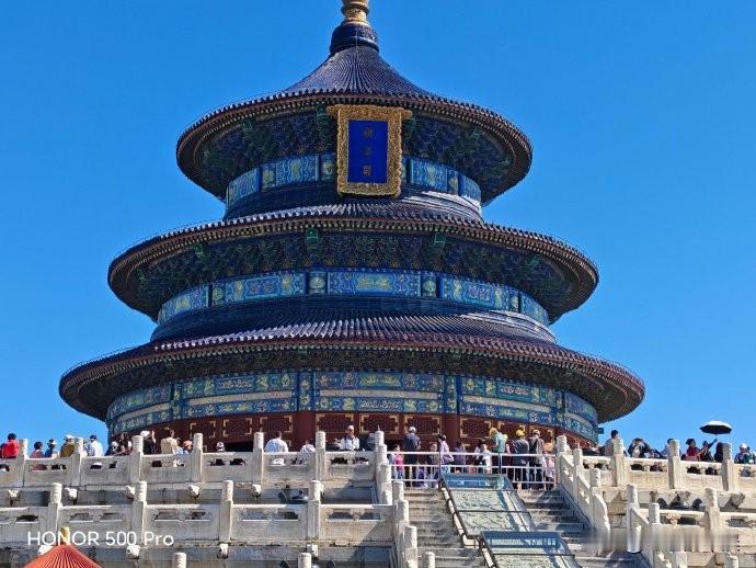 中国天坛和韩国“天坛”（祭天坛）差别可大了。中国天坛历史悠久，是中国古代皇帝祭天