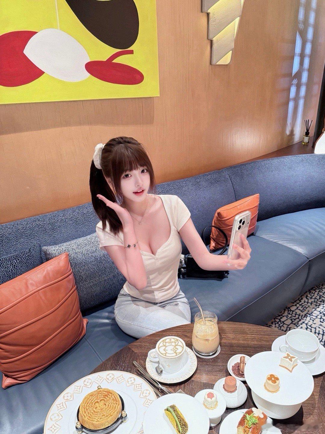 lv cafe ☕️ ​​​