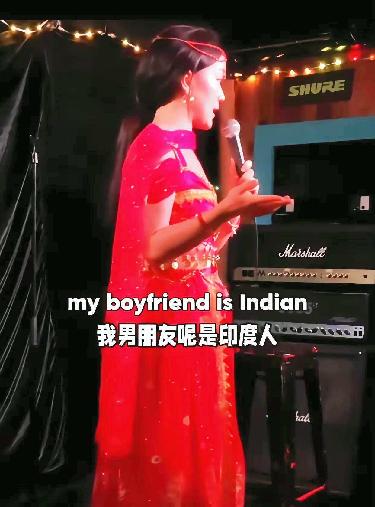 把亲妈的“偏见”，老公的“无能”，打包成段子，在几万人的体育馆里公开售卖——这不