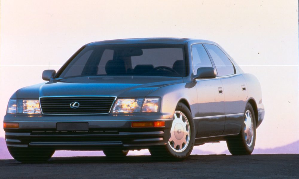 雷克萨斯ls  1995 LS 400（第二代LS，UCF20），后驱四门豪华轿