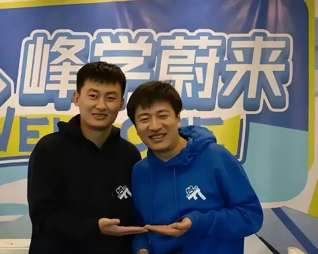 武亮说得很实在！

武亮说，站在巨人的肩膀上想成为巨人是不可能的，张老师是我追不