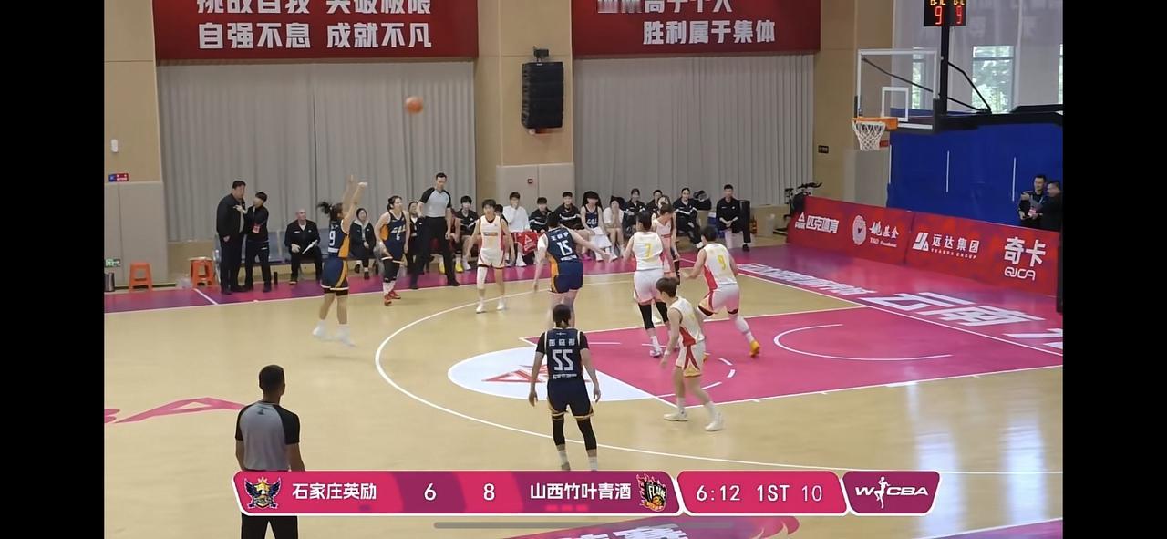 山西女篮一波流带走比赛87:57
张茹、王丽丽都未出战！
山东女篮第一节就把陕西