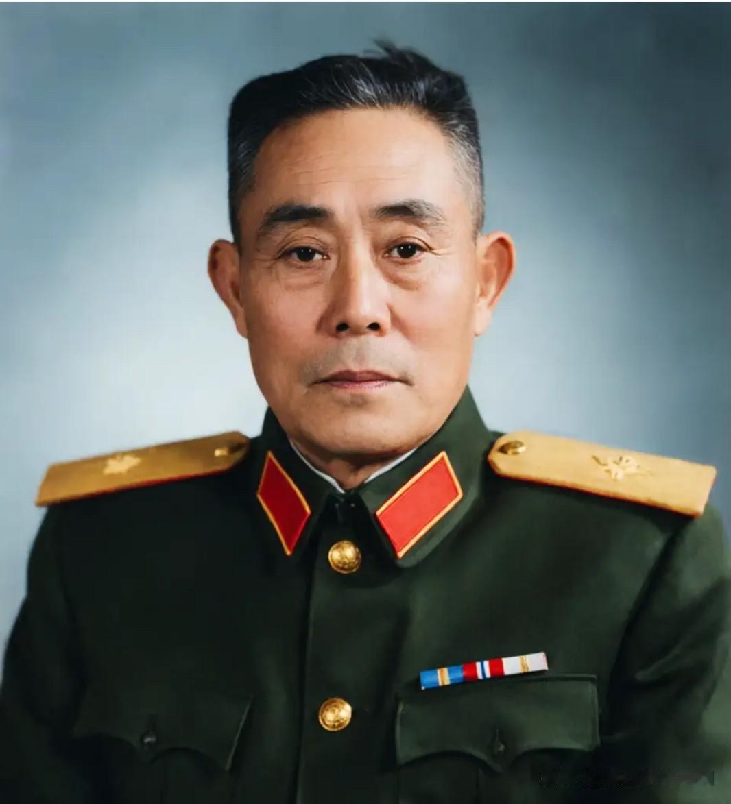 他自幼习武，青年走镖，中年参军，运用走镖经验，经历长征、抗日战争、解放战争，长期