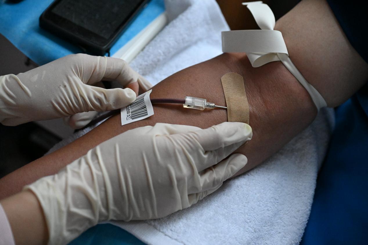 10年间，累计献血达109次，献血总量为39400毫升，根据捐献获奖者三免激励政