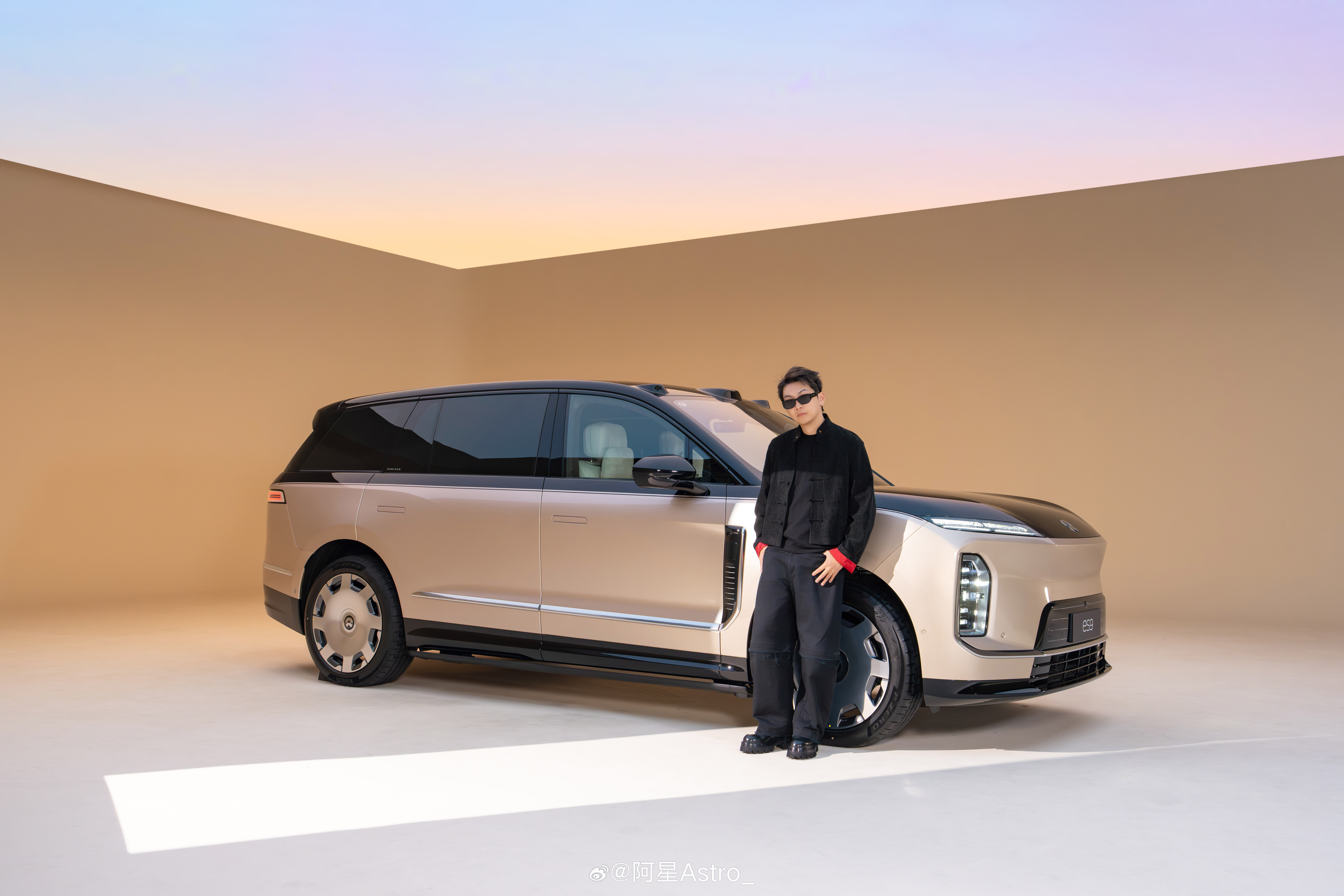 蔚来 ES9真的是霸气无比❗️气场十足‼️我拍摄的这台地平线版本真的非常的美,非