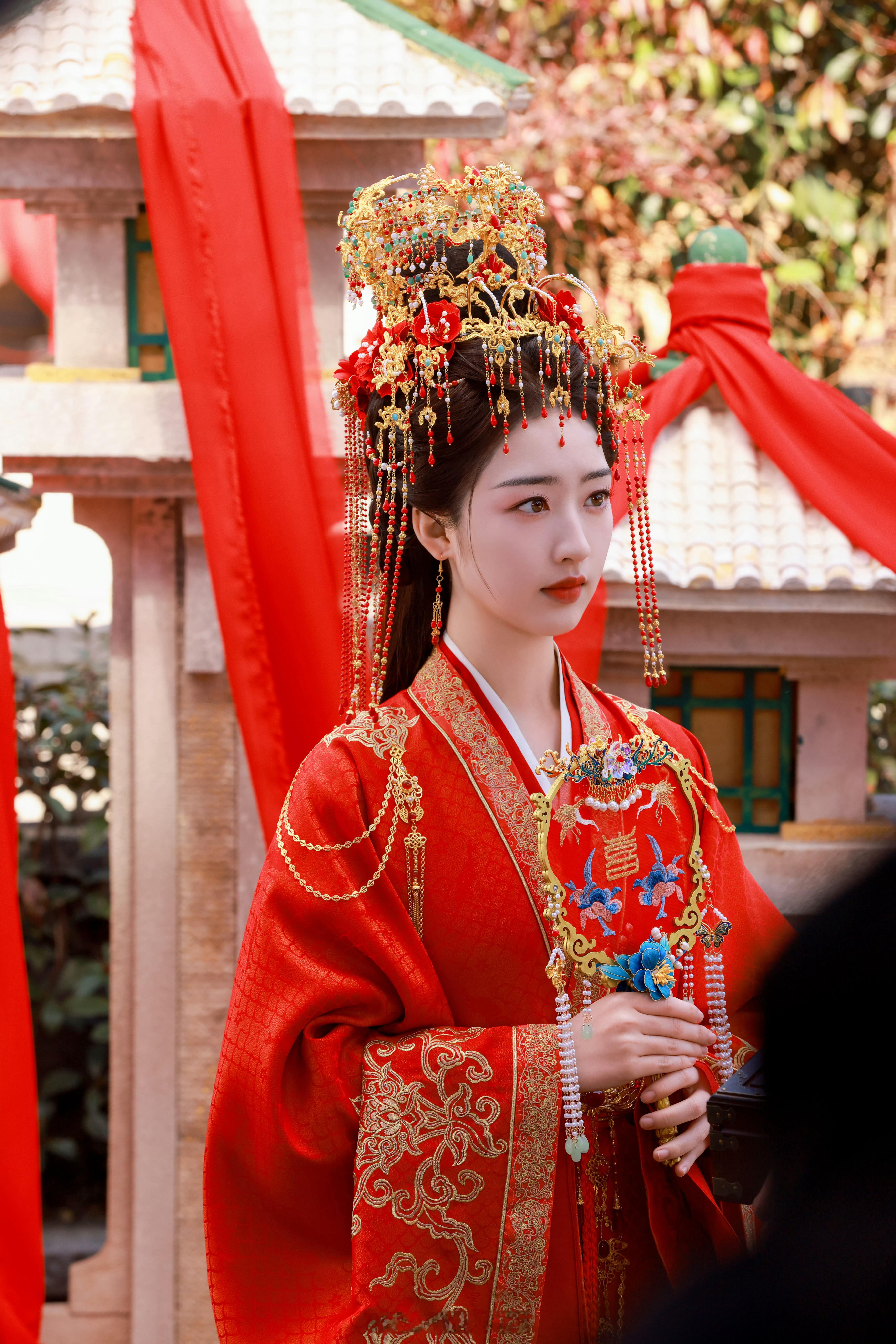 恰逢春🥭古装剧集主演：邓恩熙导演：金雄豪（花朝秋月夜、私藏浪漫） 