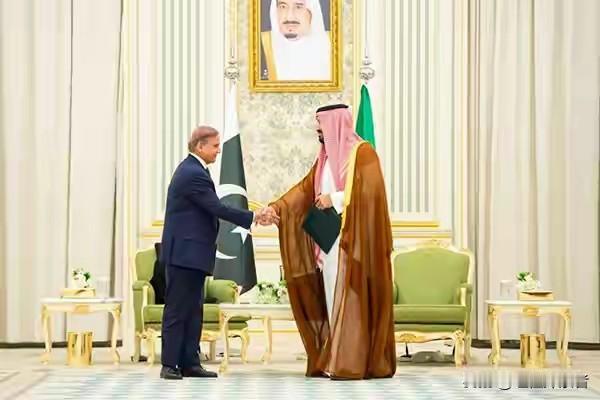 以色列空袭伊朗气田，伊朗反手将沙特石油设施列为打击目标，沙特外交大臣随即发出“忍