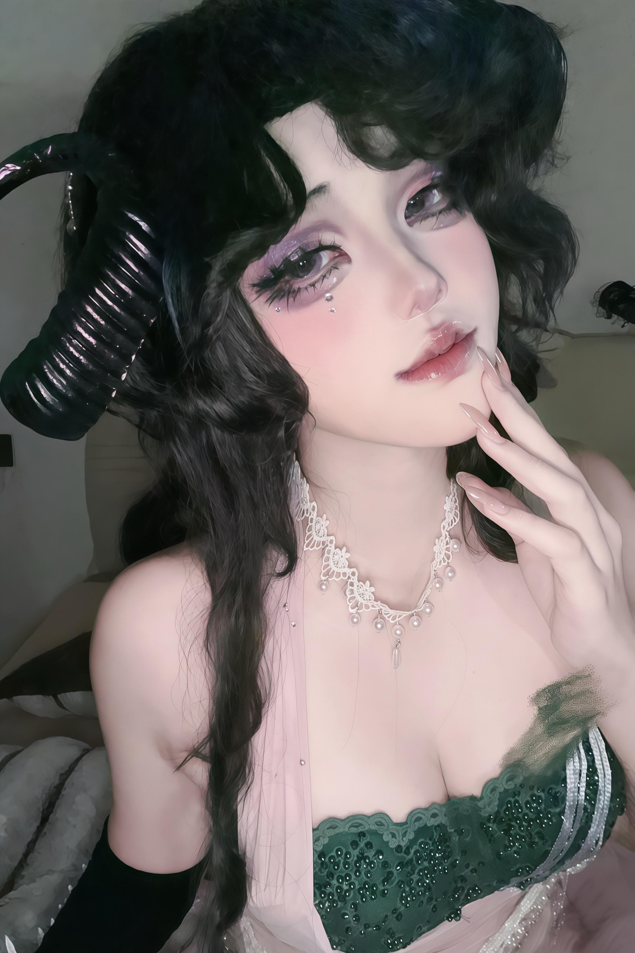 恶魔娜娜。