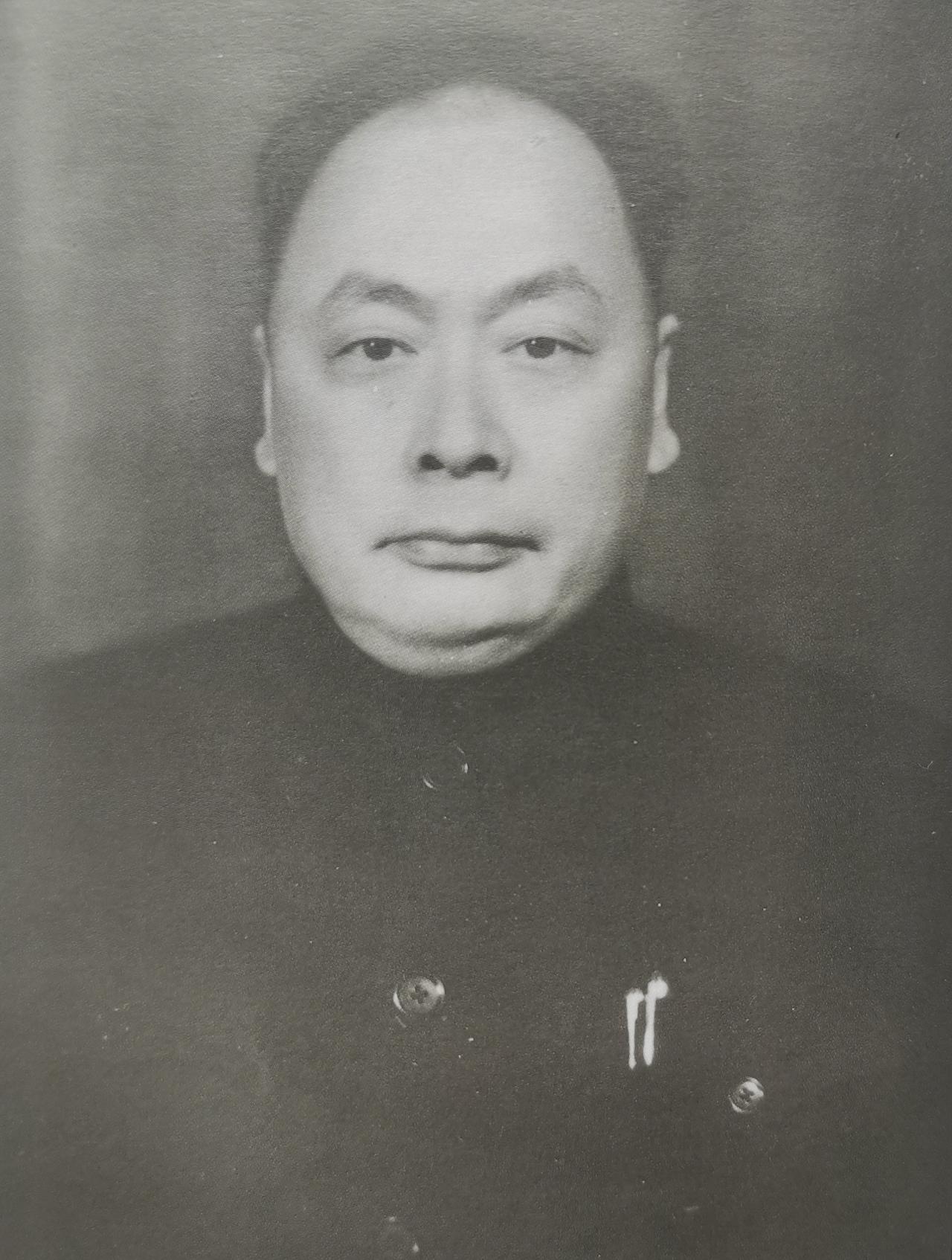 1957年，陈毅市长在上海人民代表大会开幕前夕，对代表们说，毛主席交给我一个特殊