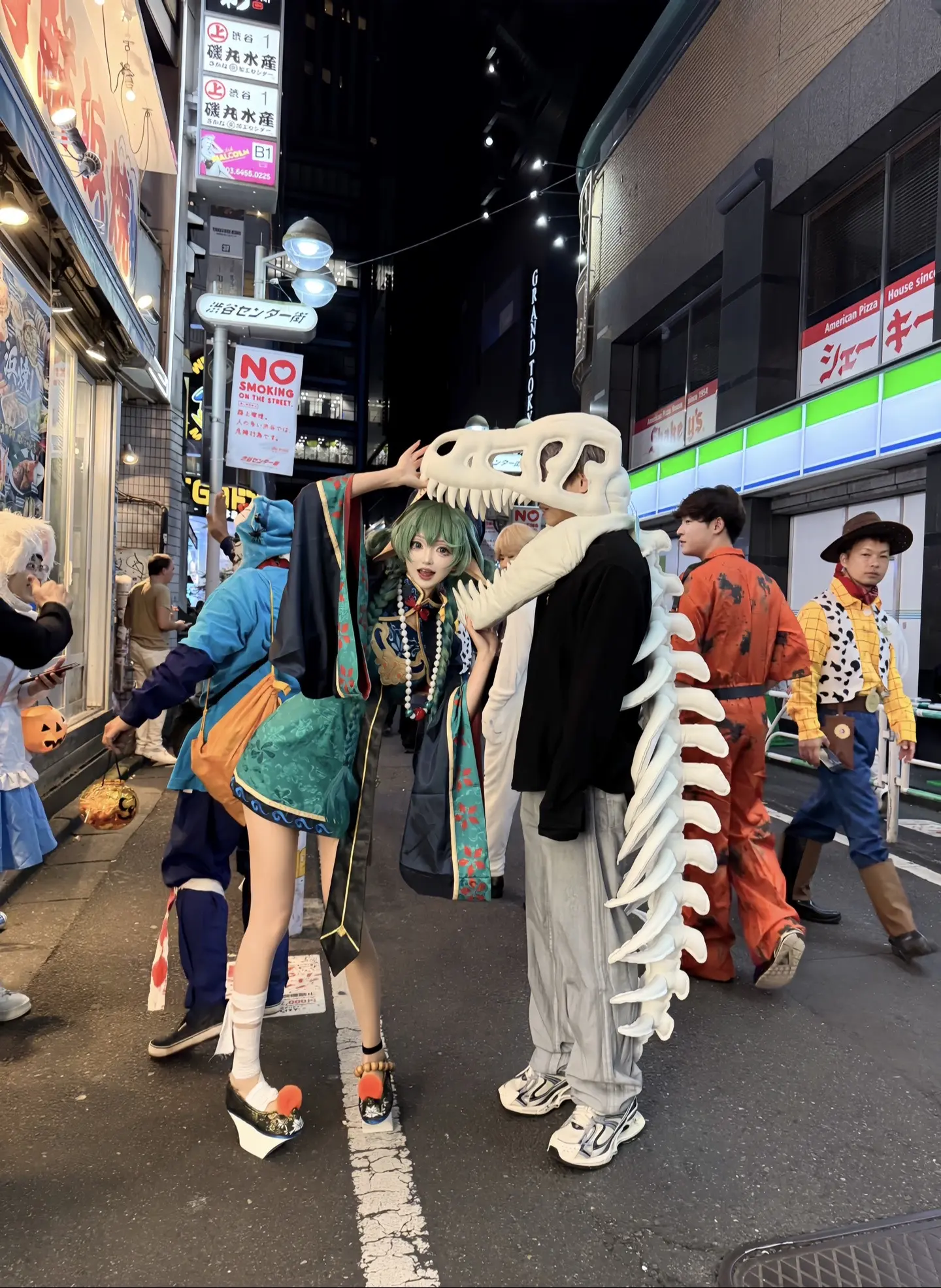 小僵尸出没注意。来涉谷过万圣节啦🎃