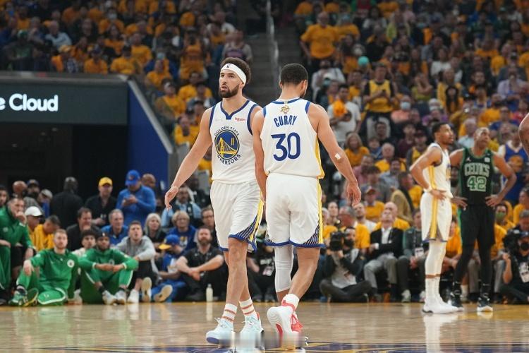 尼克·杨：克莱一直被低估 没有他库里也不会成为今天的库里近日，前NBA球员尼克·