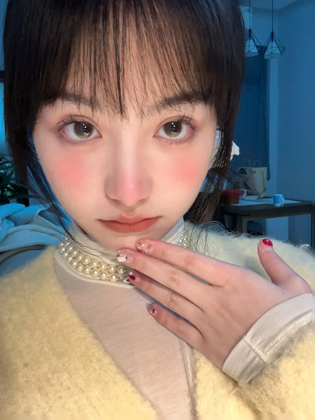 老婆们，选哪副👁过年呀？