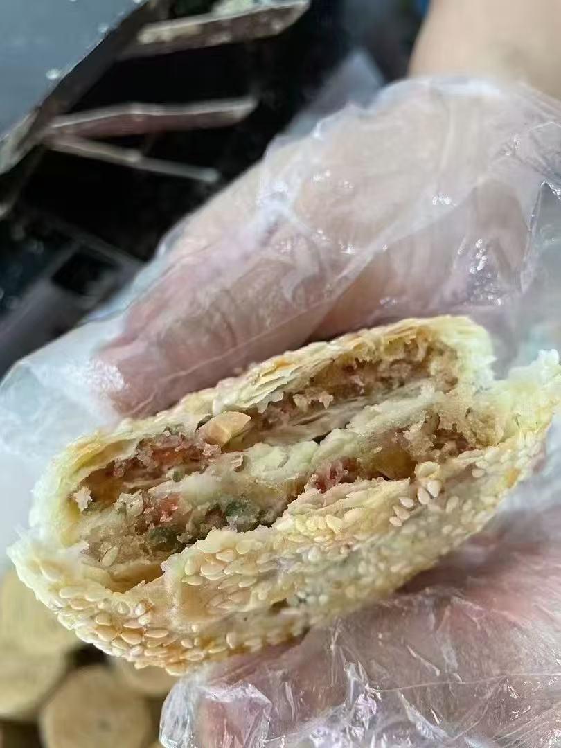 衡阳必吃｜一口沦陷的非遗柴火老月饼✨
来衡阳千万别只逛景点！本地人私藏的中秋顶流