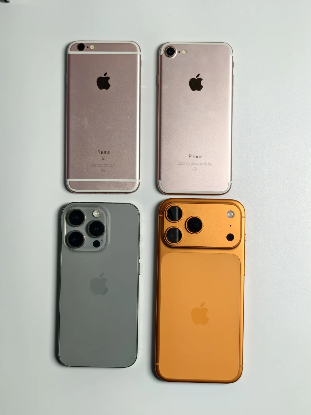 猜猜这是哪几款iPhone ？前两款仍然能打