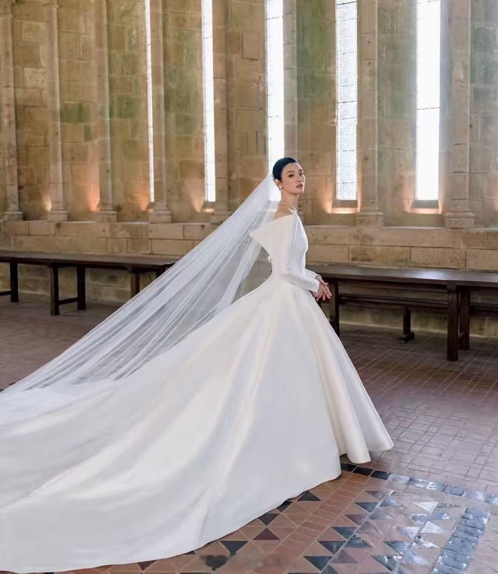 曝奚梦瑶婚纱是借的曝奚梦瑶婚纱是借的！曝奚梦瑶主纱是借的