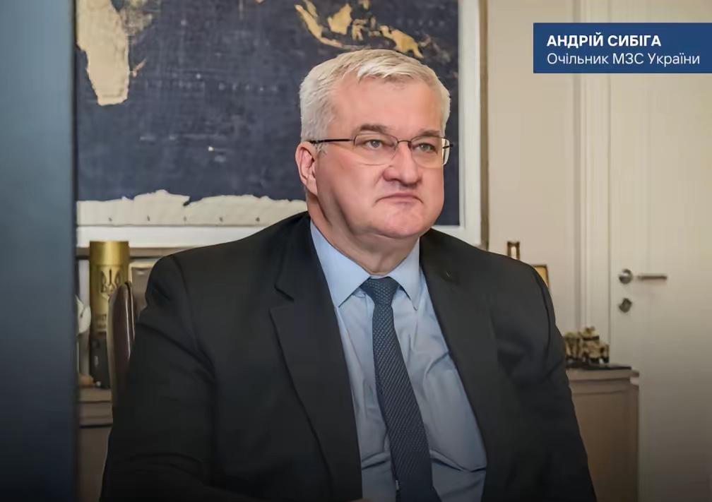 【乌克兰外长西比加应邀访华】

乌克兰外长这次来中国，说白了就是来找“新出路”的