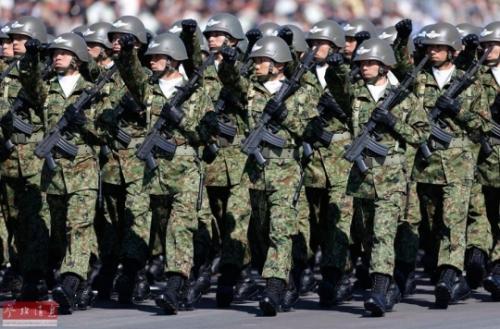 看到了日本军队在日本全国的布防图，我们就不能忘记，日本这个国家，历史上曾两次发动