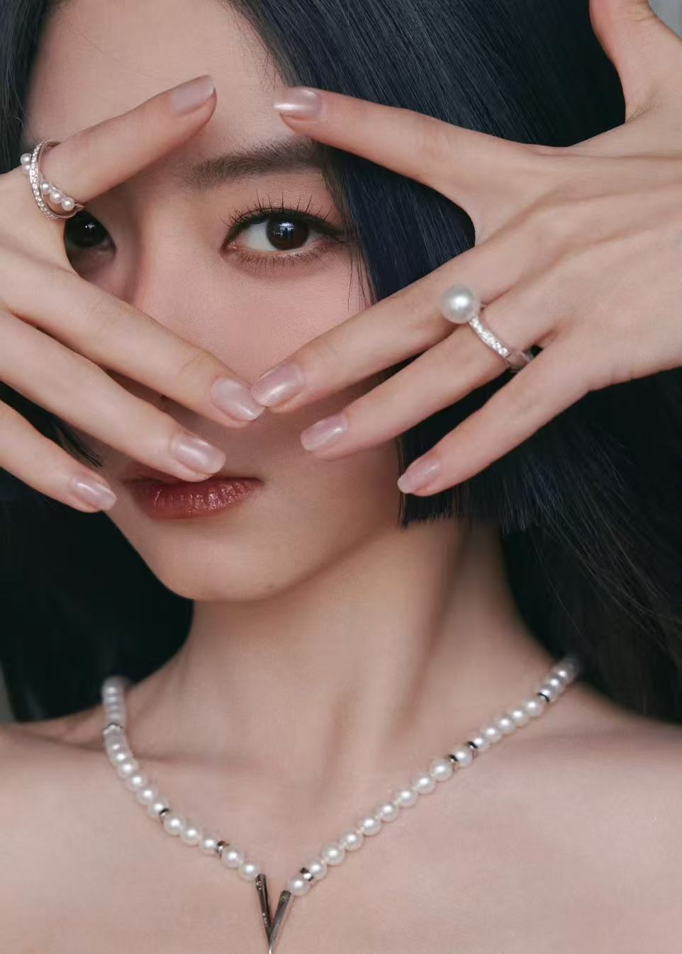 谭松韵蓝发公主切谭松韵好适合公主切谭松韵太太太适合公主切了！ ​​​