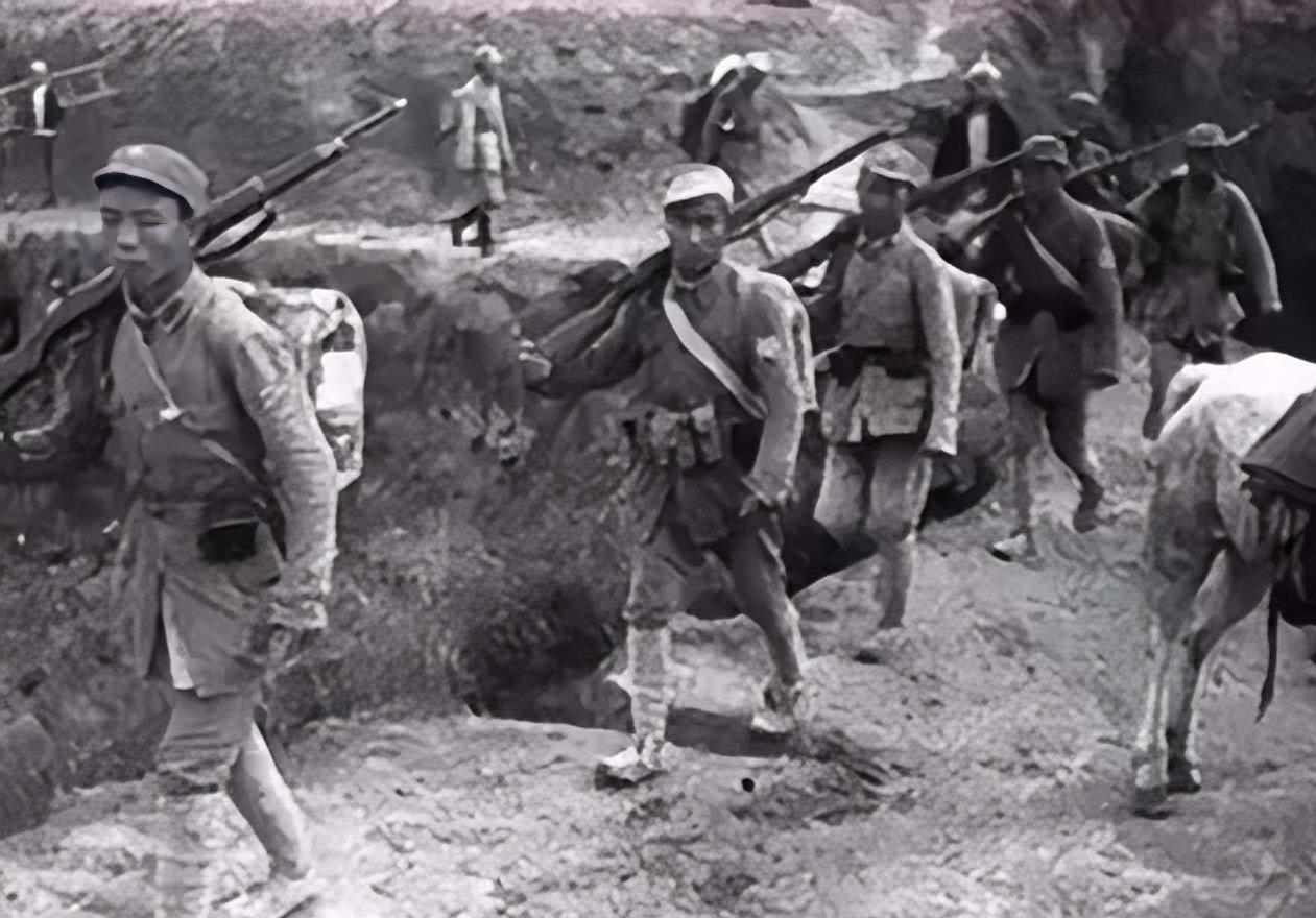 1939年，大地主宗子敬把多名八路军接到家中疗养，谁料八路军还没待一会，日军就围