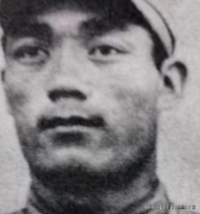 1952年，一名志愿军战士悄悄顺走一袋美军地雷，兴冲冲带回阵地向连长请功，谁知连