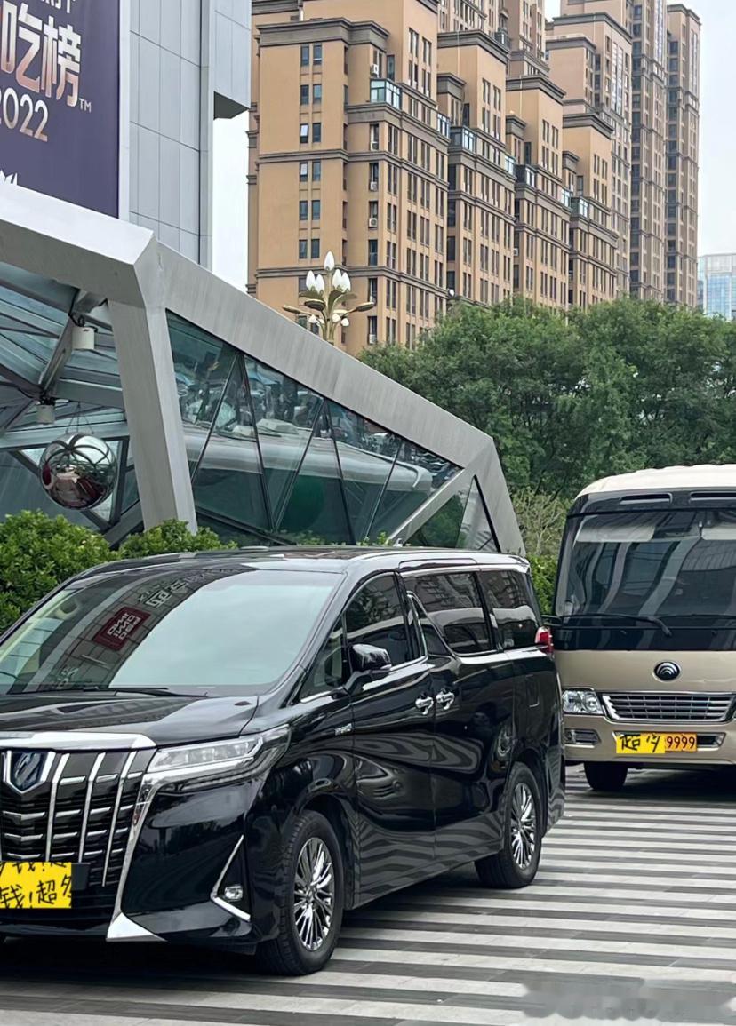 拜访了20位处事圆滑的老前辈，他们跟我说人性!1、世上没有永远的朋友，也没有永远