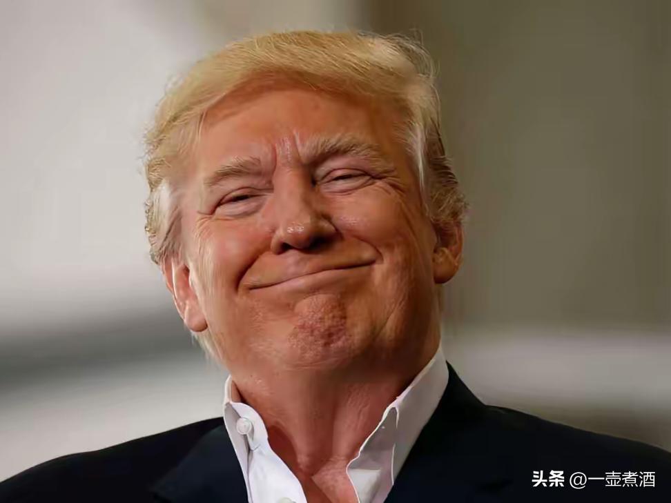 权力变现，川普盖帽！

7月20日，民主党领袖舒默联合议员发布报告，直接给特朗普