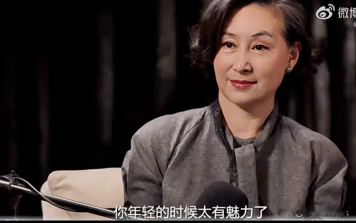 何超琼：

“我和梅艳芳、张国荣是二三十年的老朋友，我们在一起就喜欢出去玩，就像