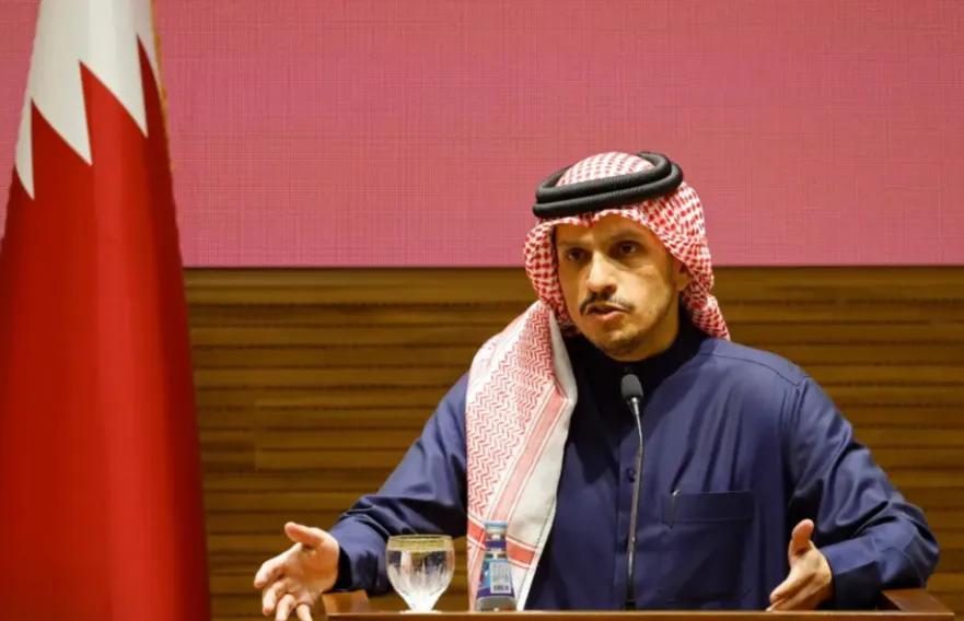 五枚导弹，拦下四枚，就那漏网的一枚，不偏不倚，正好砸中。 炸的不是别的地方，是卡