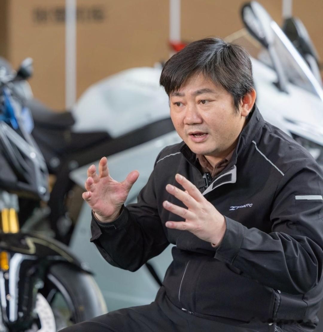 两回合P8+P10仍值得
骄傲！张雪赛后一番话格局拉满…
 
WSBK英国多宁顿