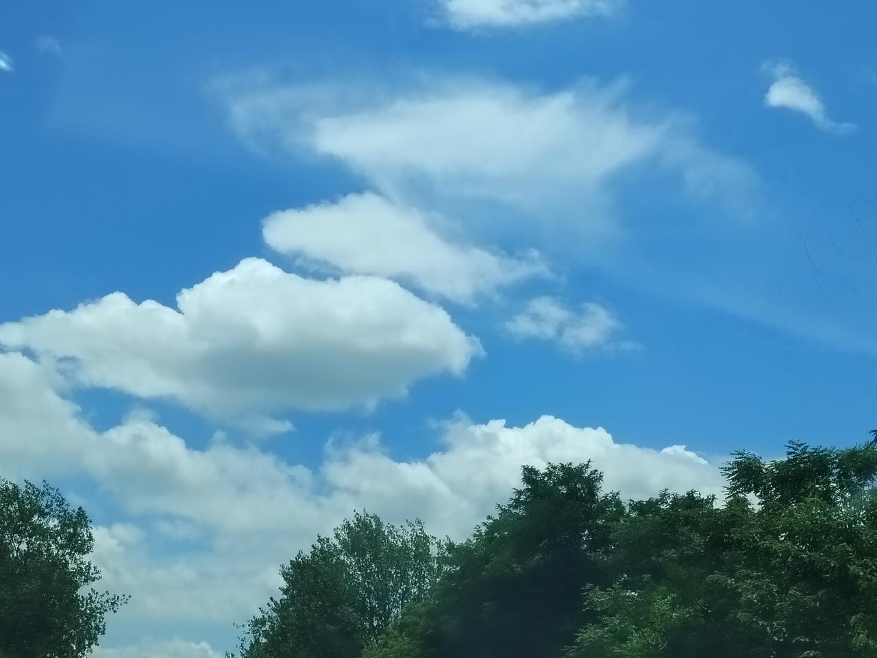 蓝天白云